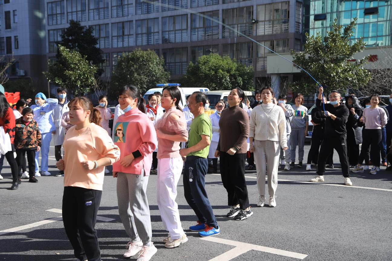 新余北湖医院举办三八国际妇女节跳绳比赛