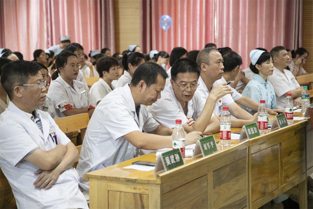 “中国医师节”第二医院健康科普大赛 ICU夺冠