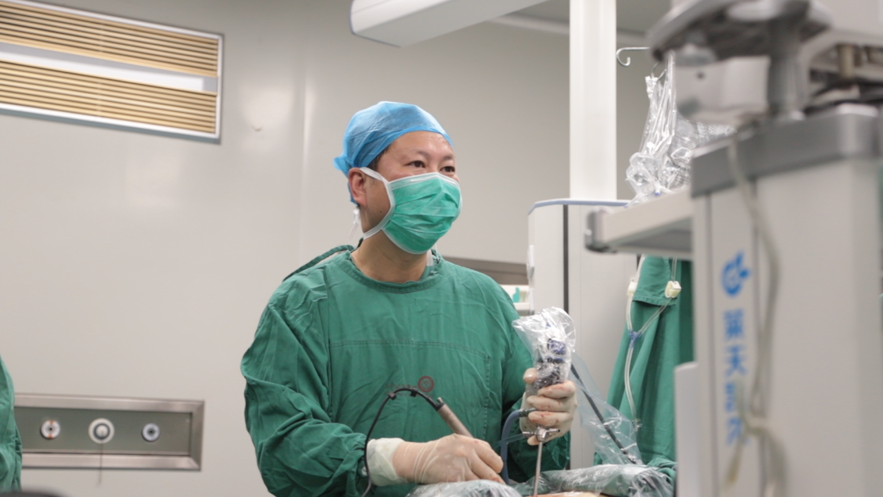 探秘“钥匙孔”：脊柱内镜技术为巨大腰椎间盘突出患者实施“减压”